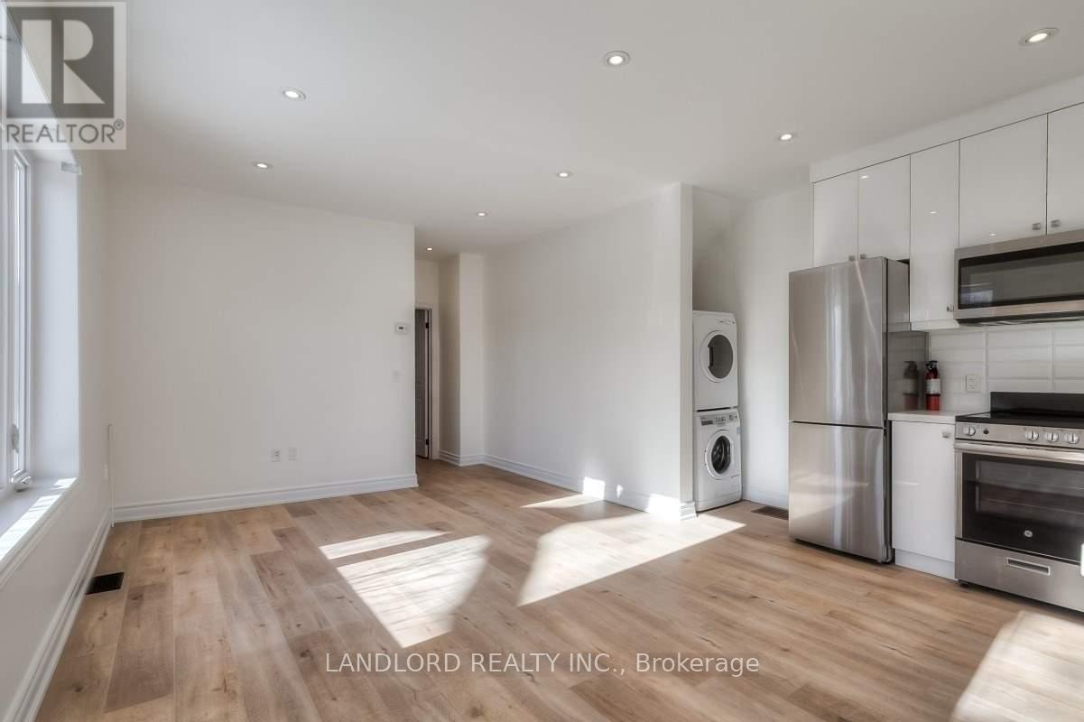 Main - 429 Brock Avenue, Toronto, Ontario  M6H 3N7 - Photo 2 - C12887764