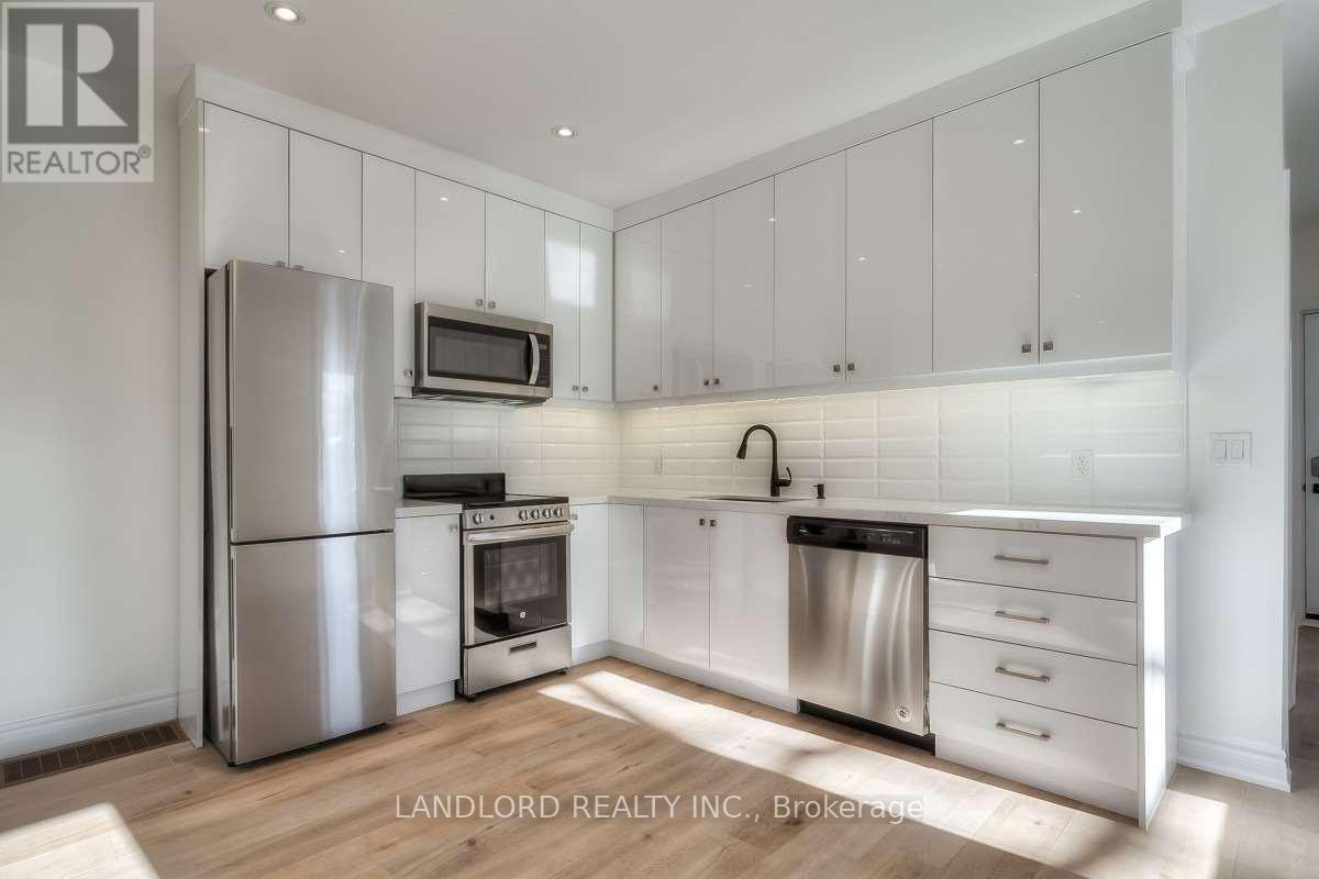 Main - 429 Brock Avenue, Toronto, Ontario  M6H 3N7 - Photo 5 - C12887764