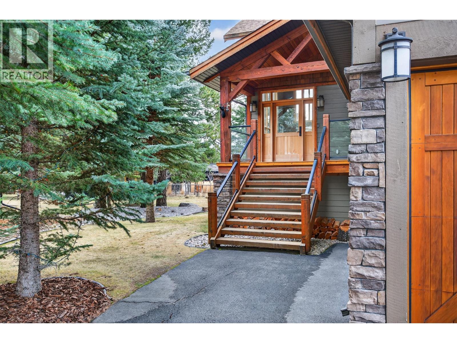 835 Lakeview Meadows Green, Invermere, British Columbia  V0A 1K3 - Photo 7 - 10379004