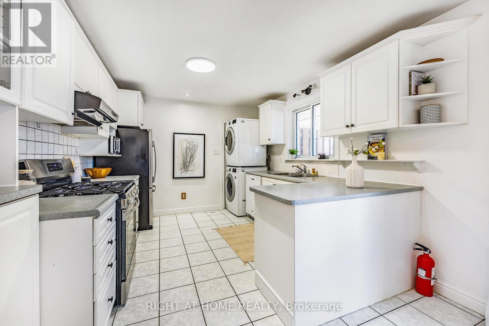 Main Fl - 25 Hiley Avenue, Ajax, Ontario L1S 6H3 - Photo 12 - E12887738