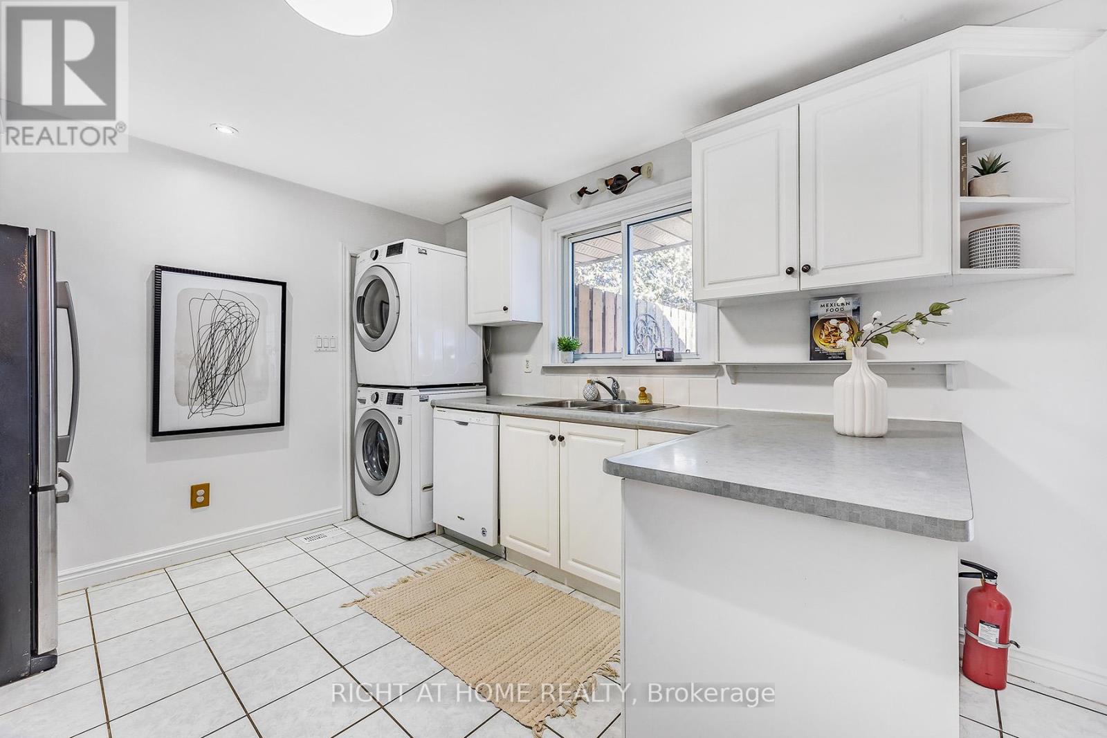 Main Fl - 25 Hiley Avenue, Ajax, Ontario L1S 6H3 - Photo 14 - E12887738