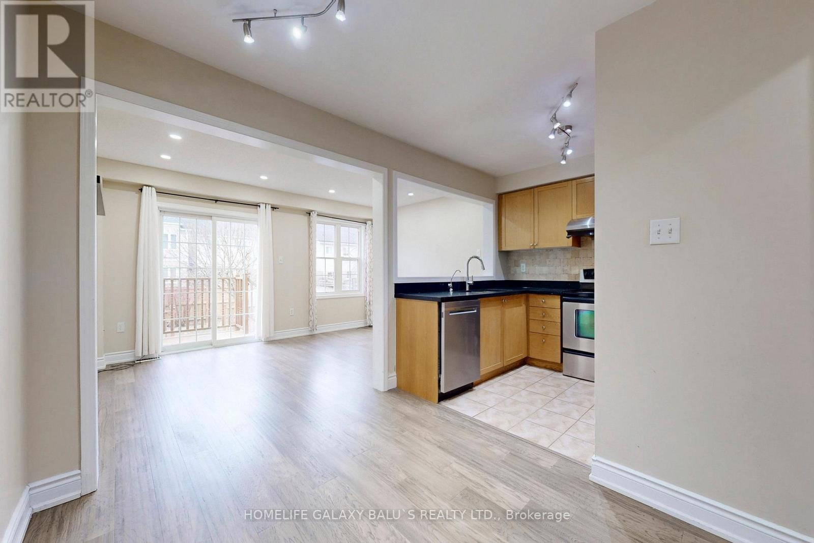 47 Fawcett Avenue, Whitby, Ontario  L1R 2Z3 - Photo 10 - E12887740