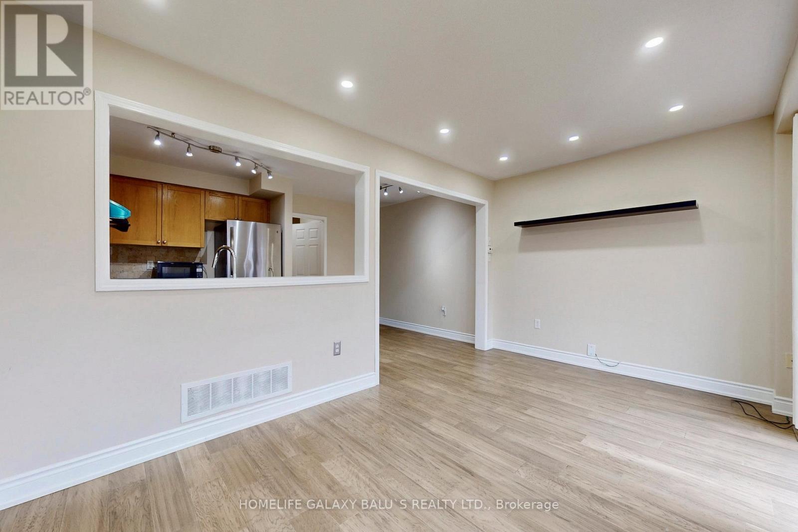 47 Fawcett Avenue, Whitby, Ontario  L1R 2Z3 - Photo 7 - E12887740