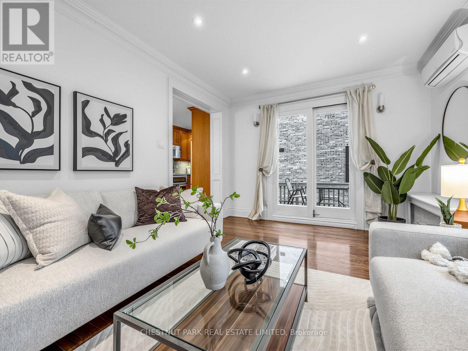 122 Randolph Road, Toronto, Ontario M4G 3R9 - Photo 13 - C12887680