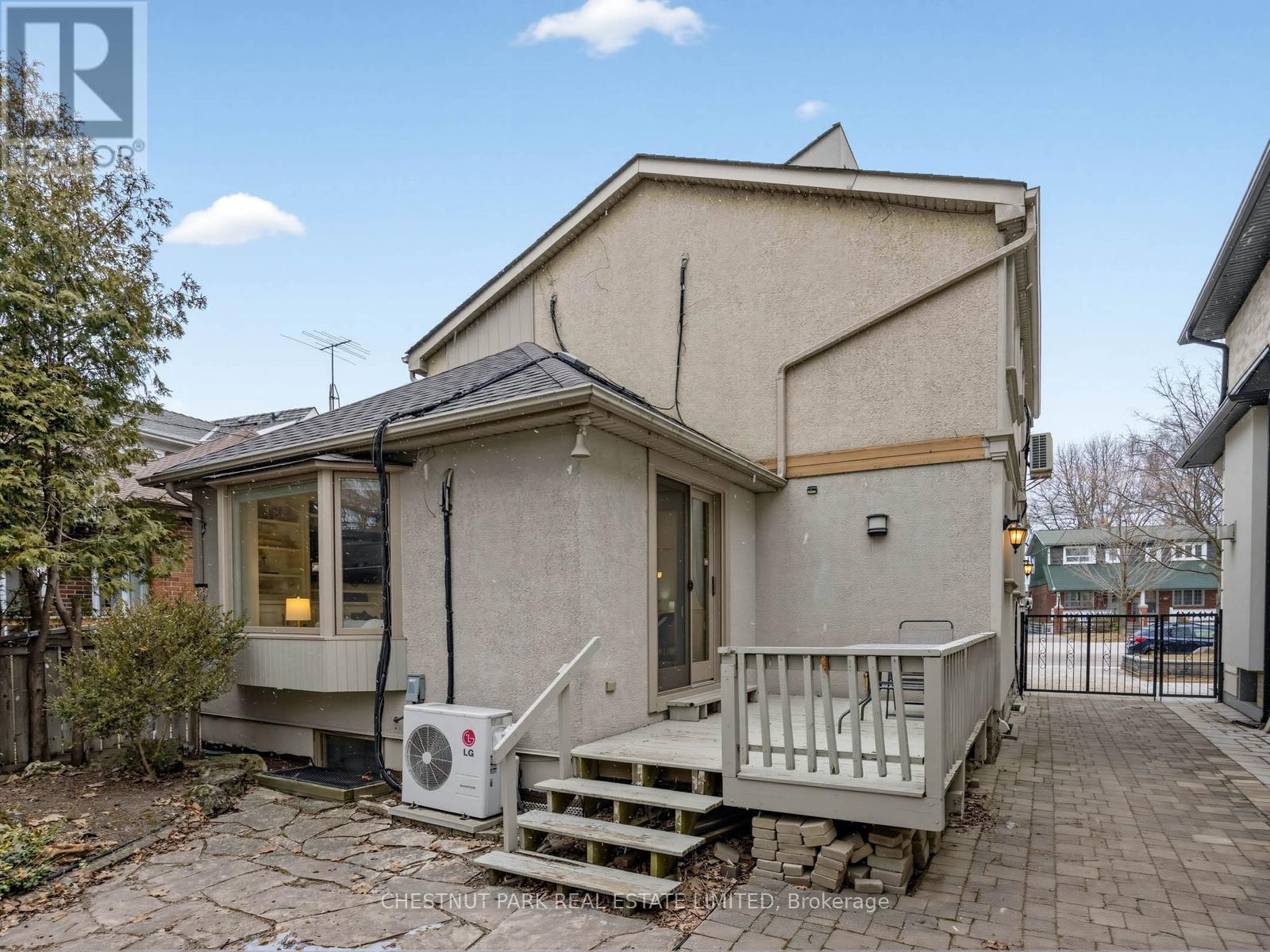 122 Randolph Road, Toronto, Ontario M4G 3R9 - Photo 27 - C12887680