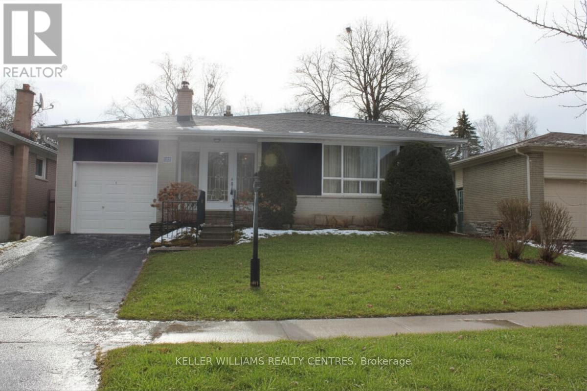 356 DENNIE AVENUE, Newmarket, Ontario
