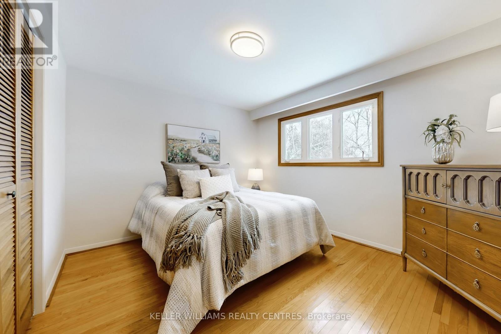 356 Dennie Avenue, Newmarket, Ontario  L3Y 4M7 - Photo 10 - N12887682