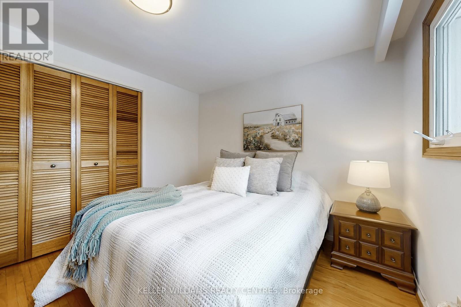 356 Dennie Avenue, Newmarket, Ontario  L3Y 4M7 - Photo 11 - N12887682