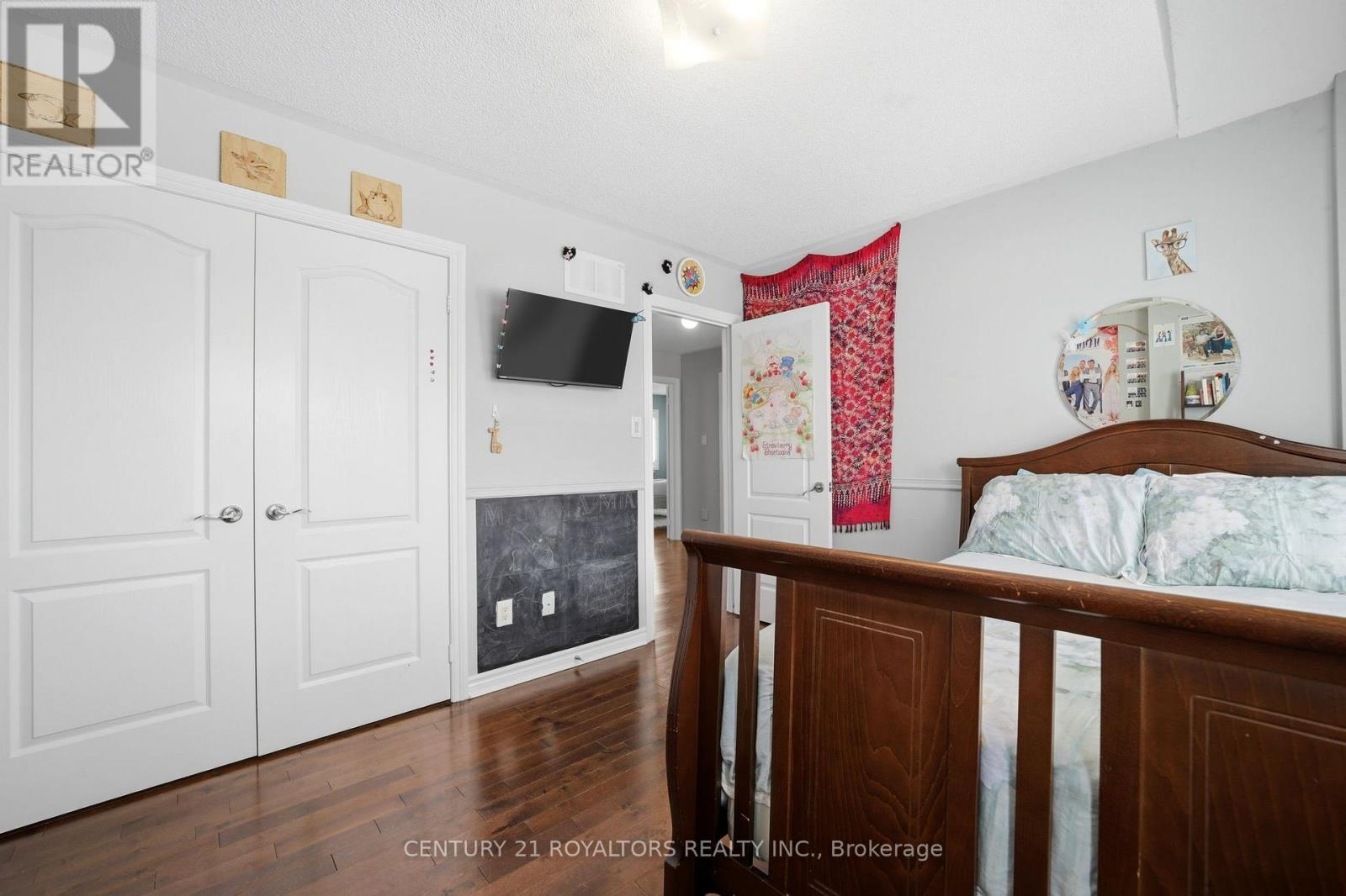 74 Latimer Avenue, Essa (Angus), Ontario  L0M 1B5 - Photo 34 - N12887762