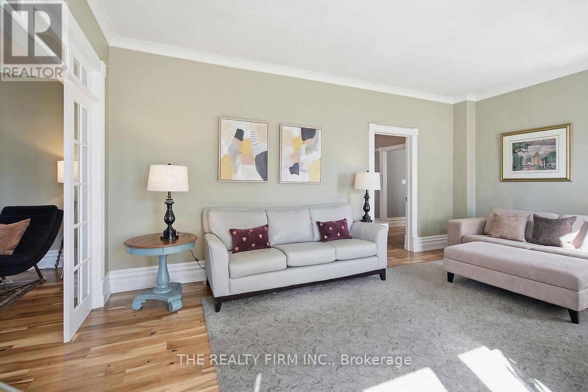 422 Greenfield Street, Petrolia, Ontario  N0N 1R0 - Photo 12 - X12878840