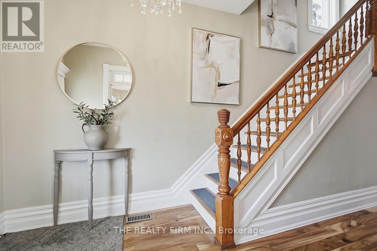 422 Greenfield Street, Petrolia, Ontario  N0N 1R0 - Photo 5 - X12878840