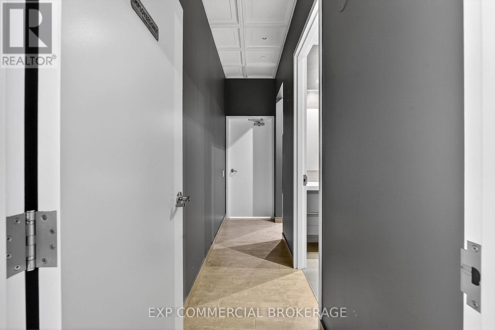 306 - 3075 Hospital Gate E, Oakville, Ontario L6M 1M1 - Photo 23 - W12807894