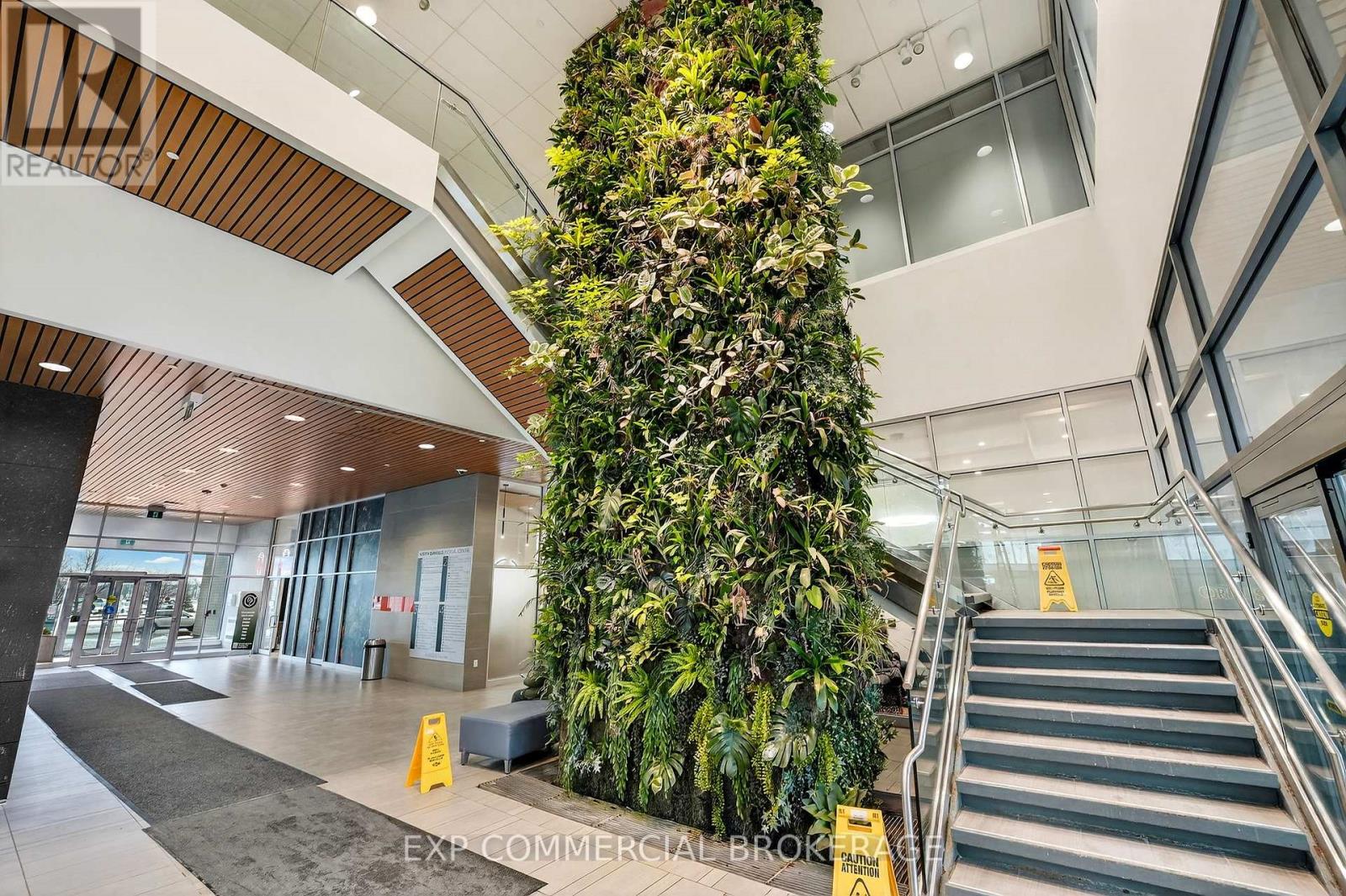 306 - 3075 Hospital Gate E, Oakville, Ontario L6M 1M1 - Photo 4 - W12807894