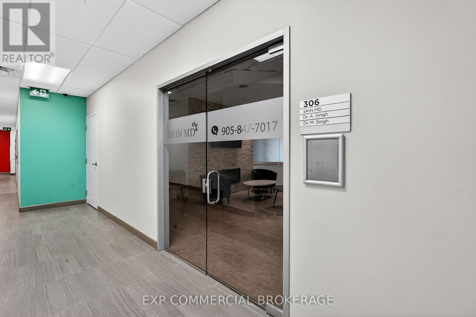 306 - 3075 Hospital Gate E, Oakville, Ontario L6M 1M1 - Photo 8 - W12807894