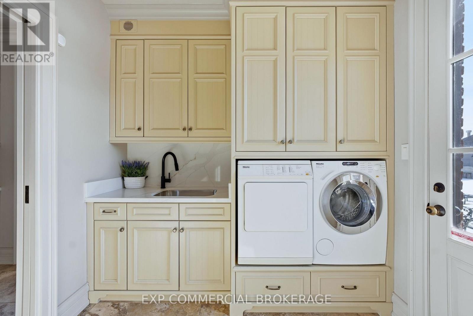 3160 Britannia Road, Burlington, Ontario  L7M 0S1 - Photo 12 - W12844108