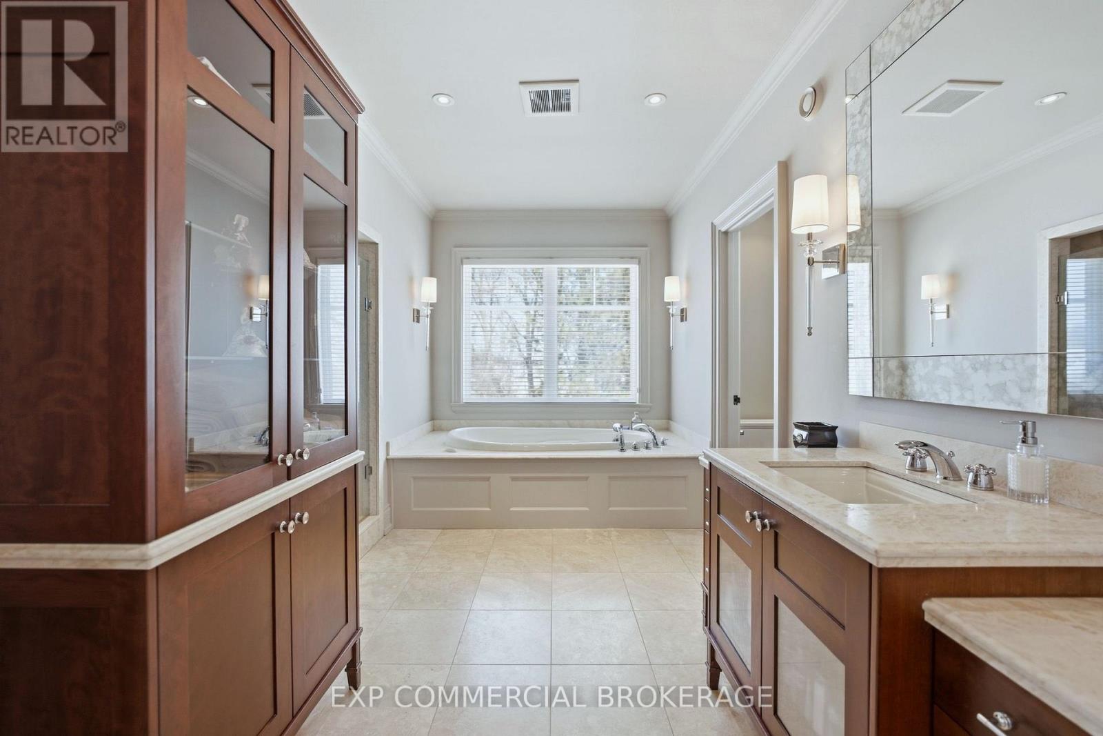 3160 Britannia Road, Burlington, Ontario  L7M 0S1 - Photo 16 - W12844108