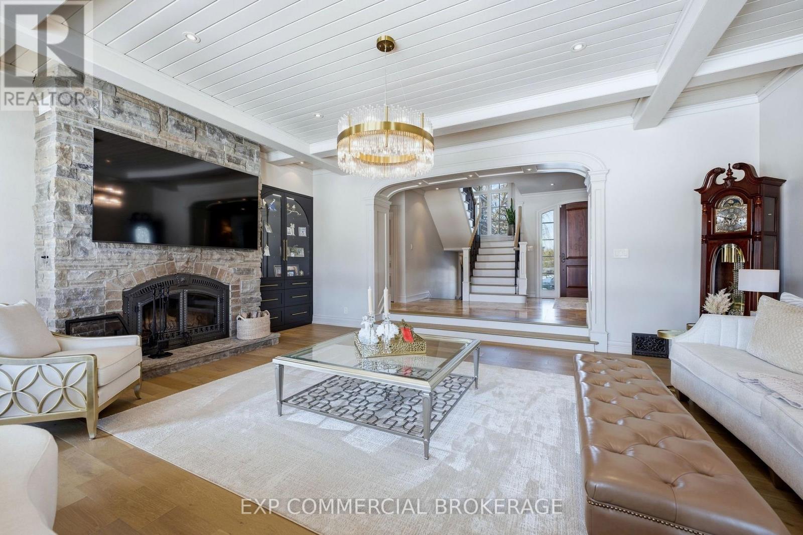 3160 Britannia Road, Burlington, Ontario  L7M 0S1 - Photo 6 - W12844108