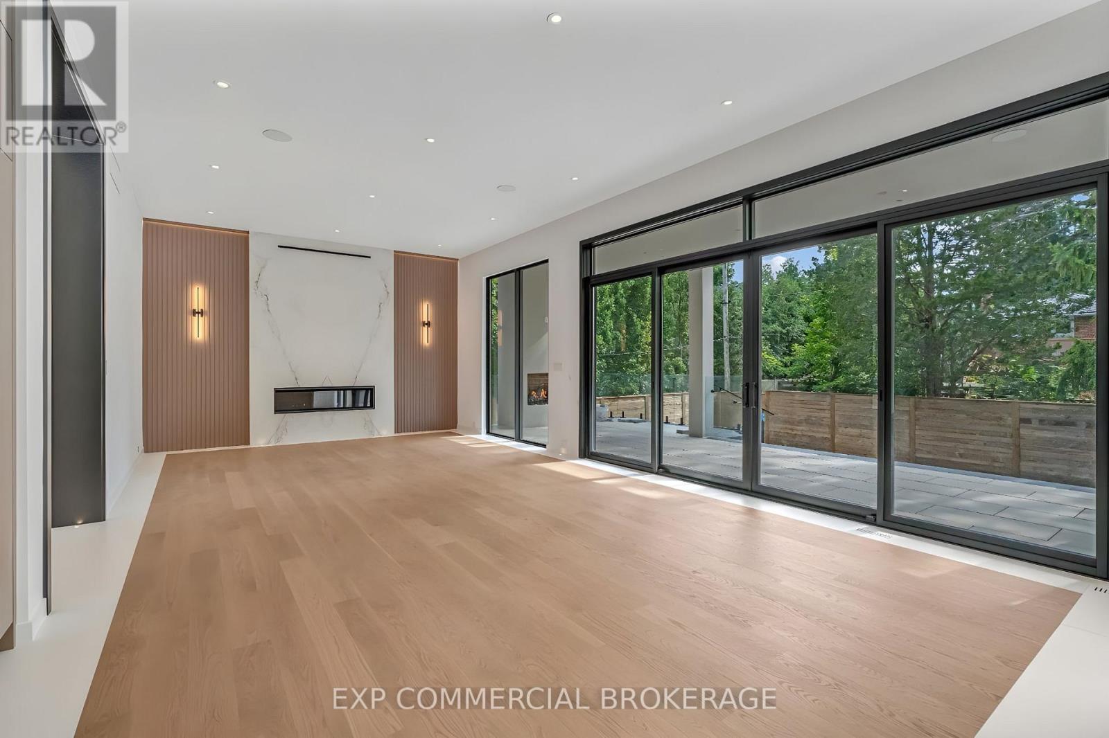 114 Tracina Drive, Oakville, Ontario  L6L 4B7 - Photo 10 - W12882726