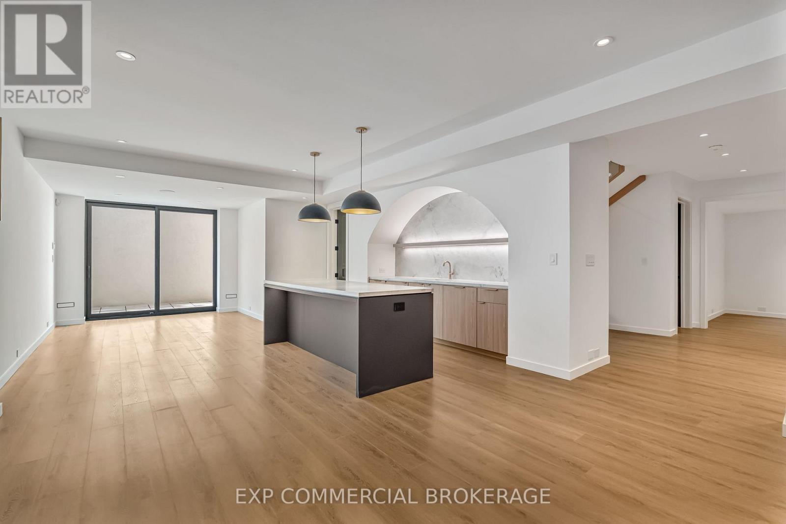 114 Tracina Drive, Oakville, Ontario  L6L 4B7 - Photo 35 - W12882726