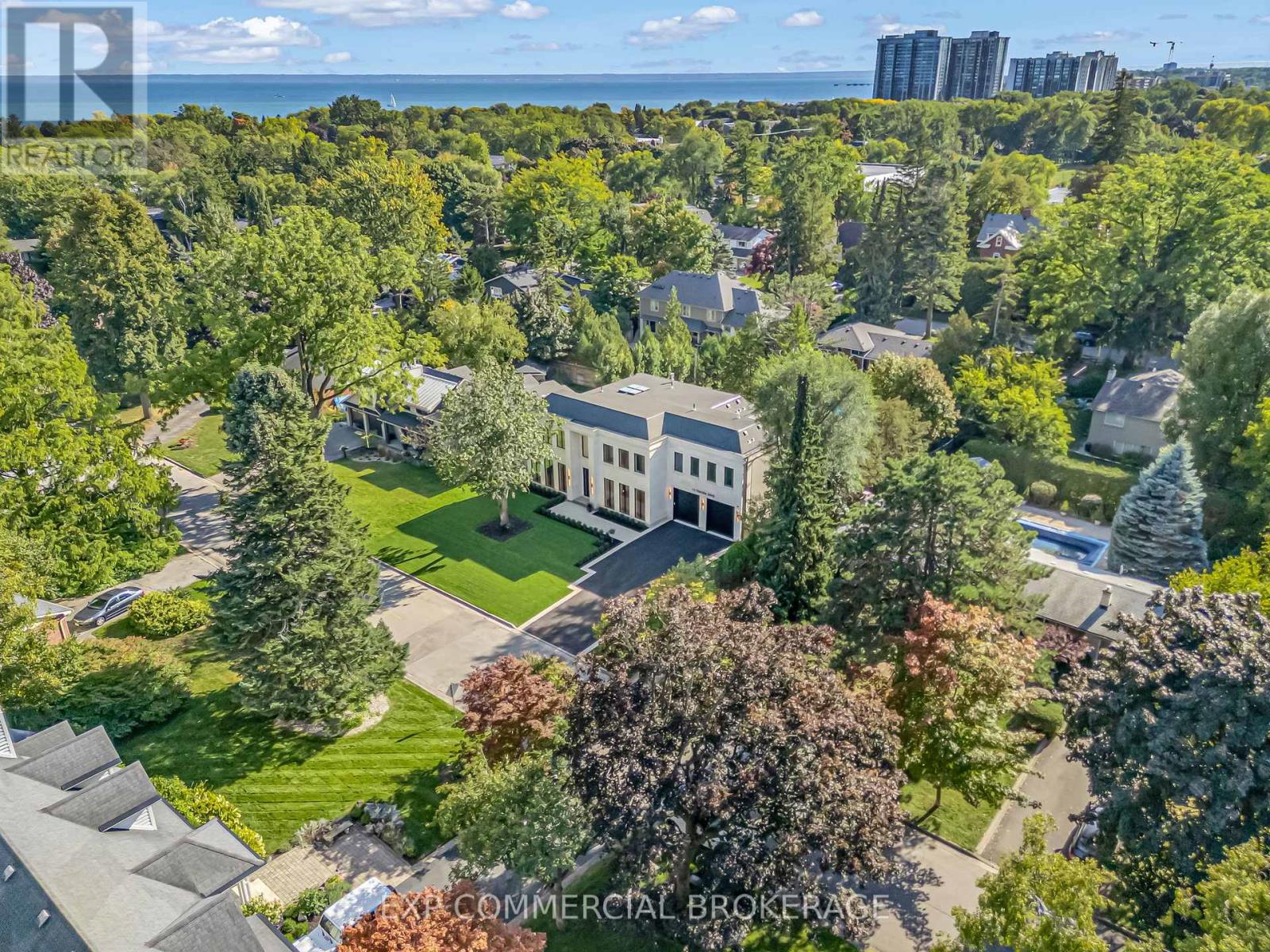114 Tracina Drive, Oakville, Ontario  L6L 4B7 - Photo 48 - W12882726