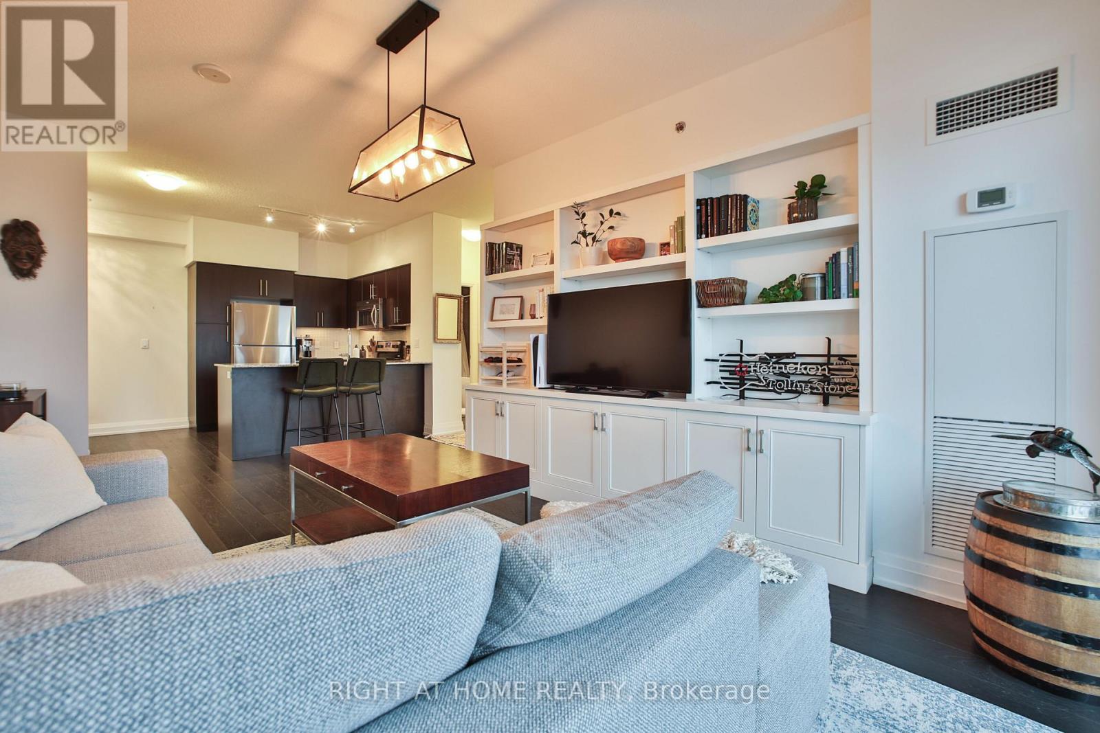 Lph 01 - 65 Speers Road, Oakville, Ontario  L6K 0J1 - Photo 15 - W12887698