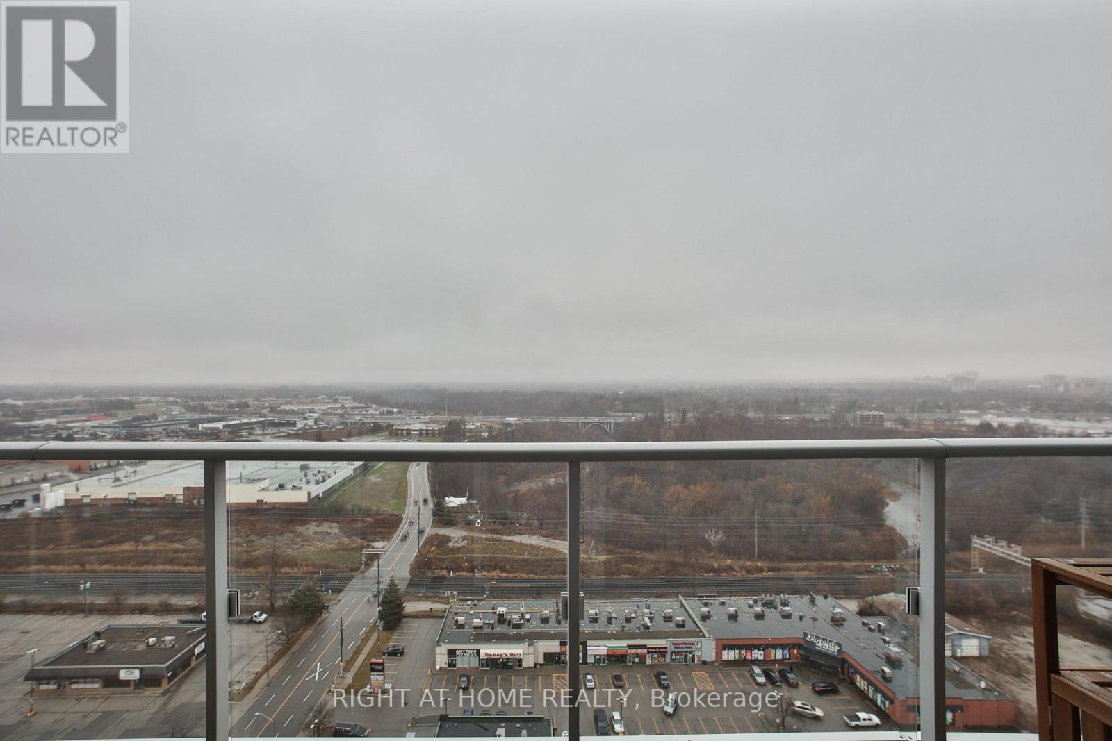 Lph 01 - 65 Speers Road, Oakville, Ontario  L6K 0J1 - Photo 16 - W12887698