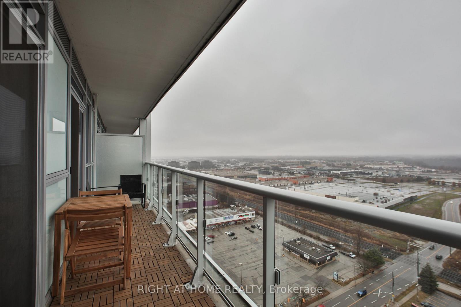 Lph 01 - 65 Speers Road, Oakville, Ontario  L6K 0J1 - Photo 17 - W12887698