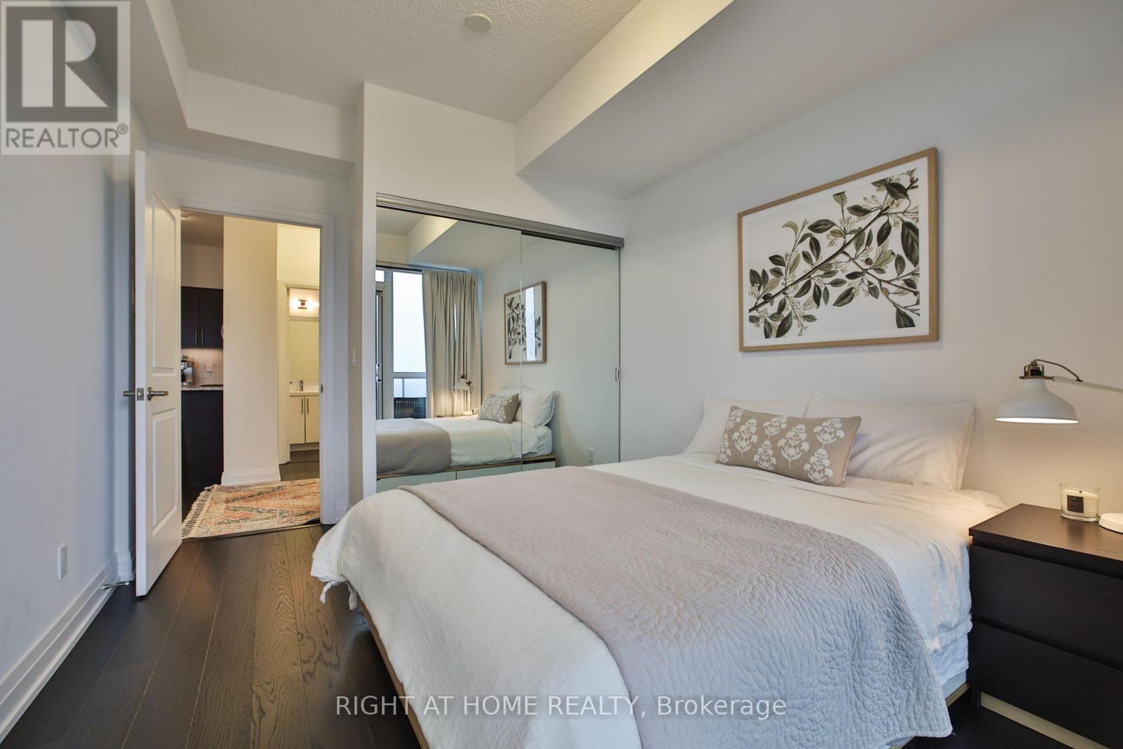 Lph 01 - 65 Speers Road, Oakville, Ontario  L6K 0J1 - Photo 29 - W12887698