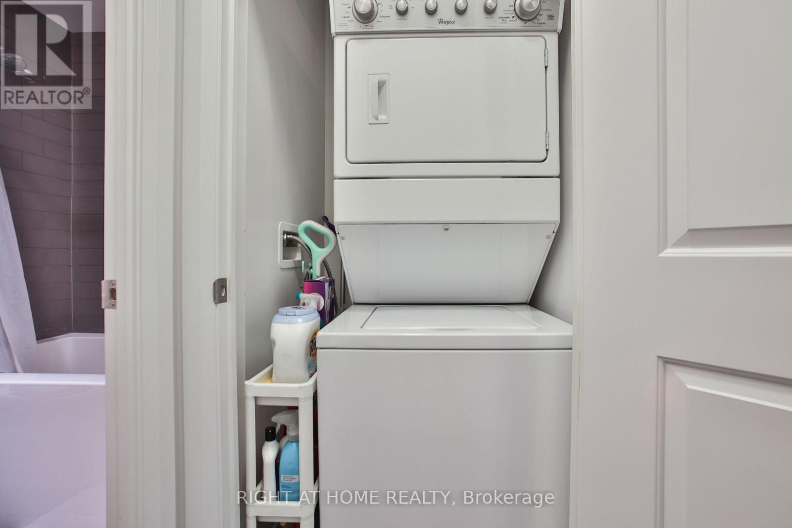 Lph 01 - 65 Speers Road, Oakville, Ontario  L6K 0J1 - Photo 33 - W12887698