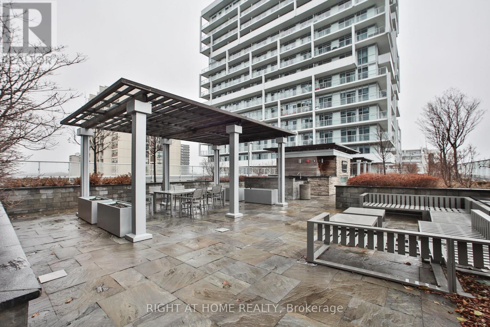 Lph 01 - 65 Speers Road, Oakville, Ontario  L6K 0J1 - Photo 39 - W12887698