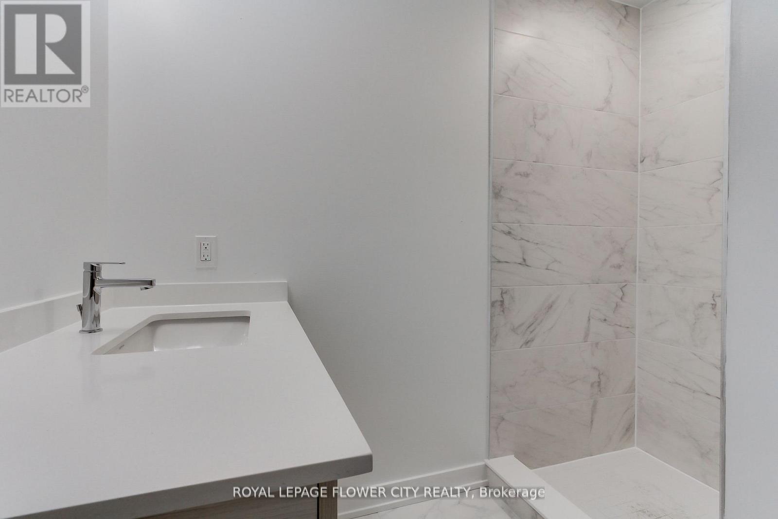 301 - 1035 Southdown Road, Mississauga, Ontario  L5J 0A2 - Photo 14 - W12887706