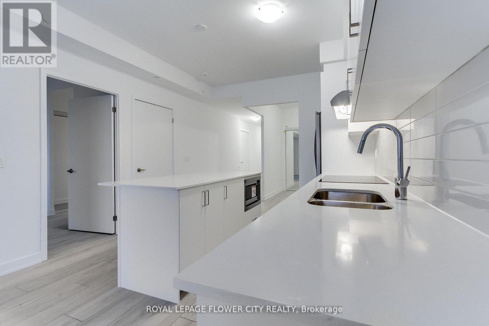 301 - 1035 Southdown Road, Mississauga, Ontario  L5J 0A2 - Photo 18 - W12887706