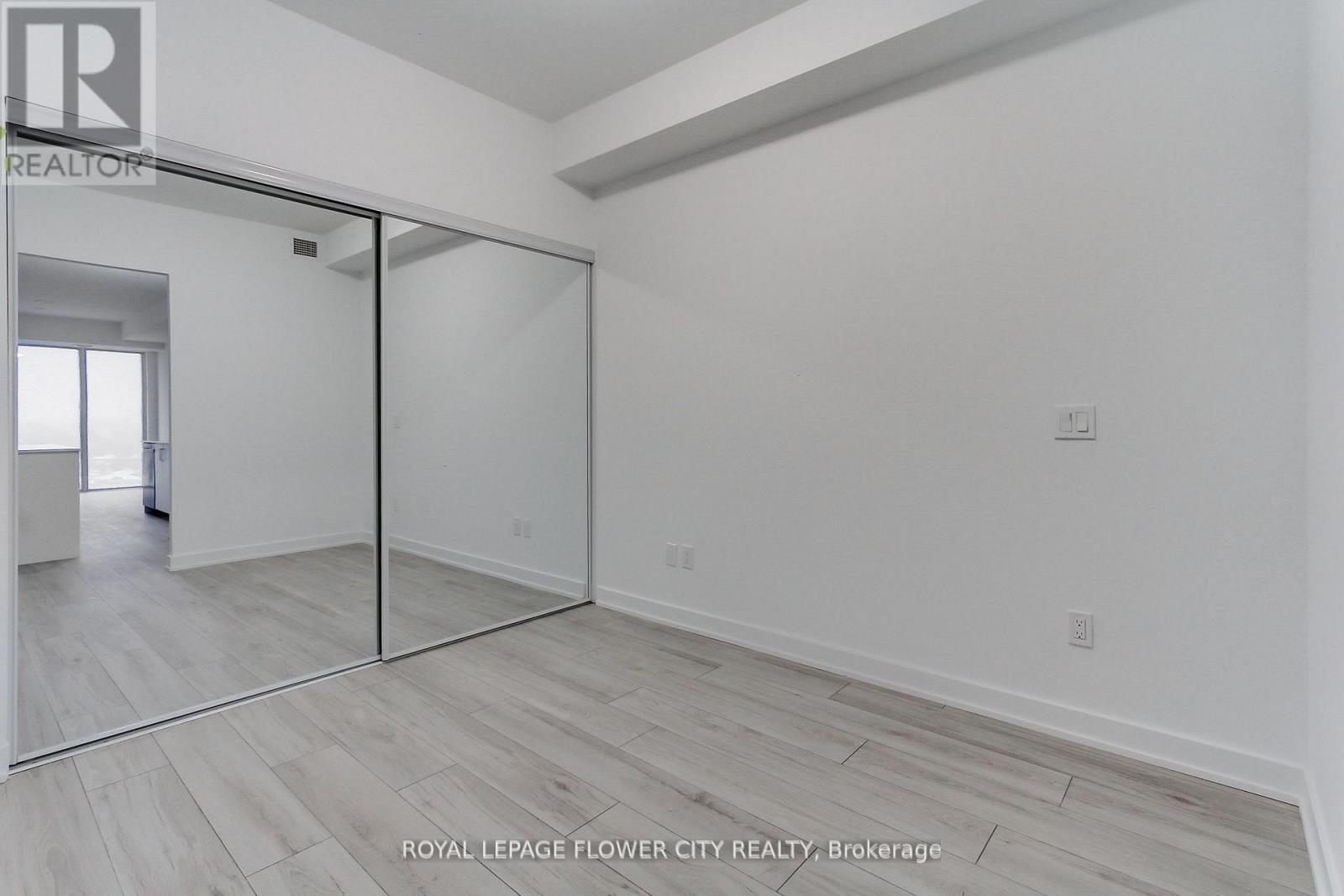 301 - 1035 Southdown Road, Mississauga, Ontario  L5J 0A2 - Photo 21 - W12887706