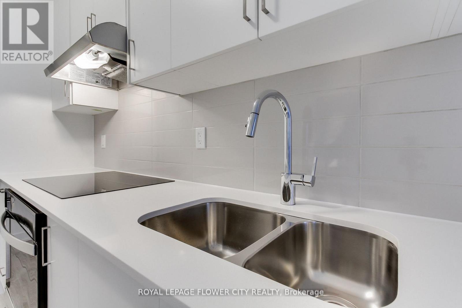 301 - 1035 Southdown Road, Mississauga, Ontario  L5J 0A2 - Photo 31 - W12887706