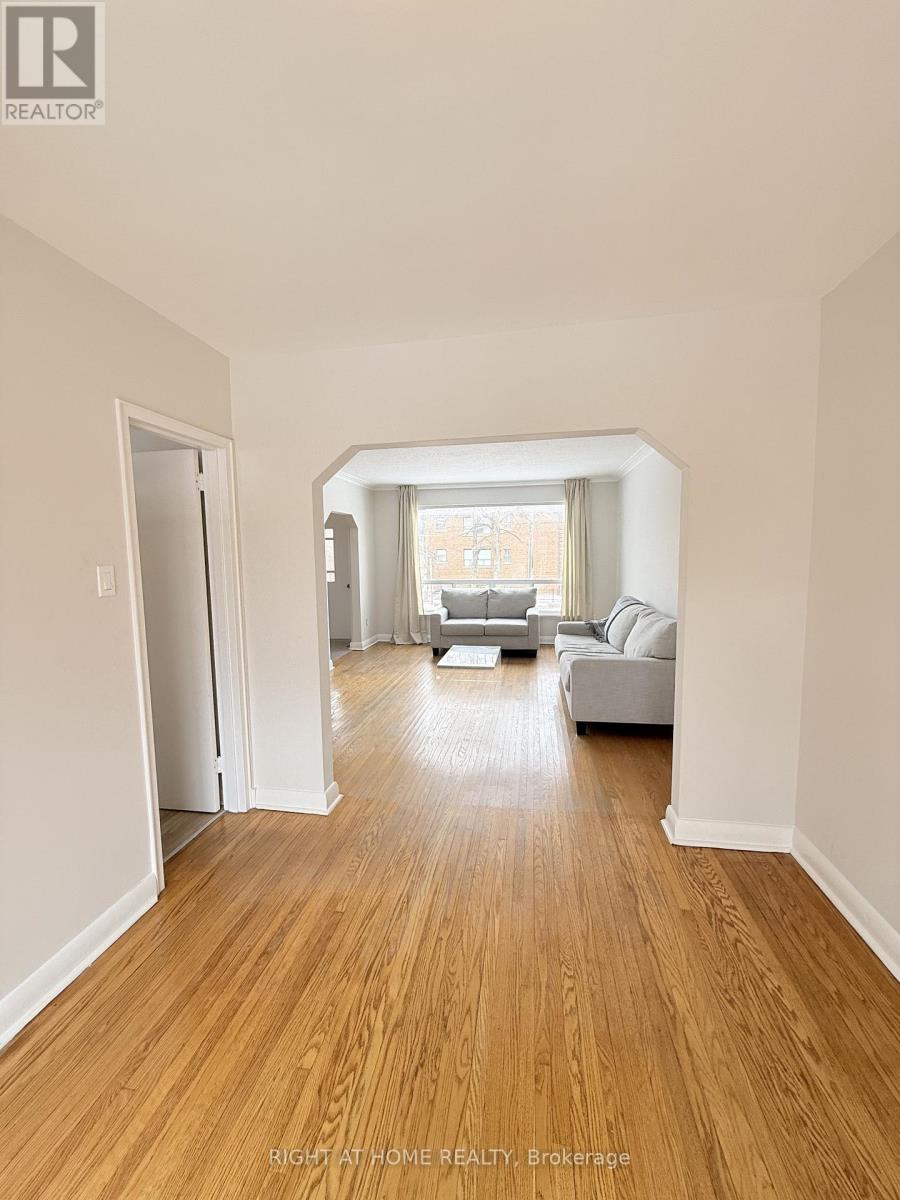 1a - 15 Arrowsmith Avenue, Toronto, Ontario  M6M 2W8 - Photo 12 - W12887720