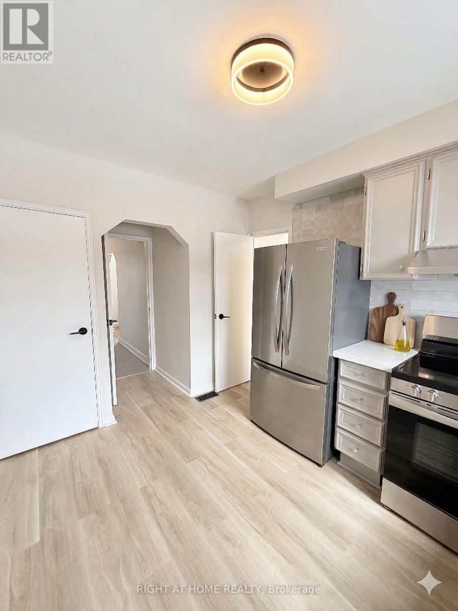 1a - 15 Arrowsmith Avenue, Toronto, Ontario  M6M 2W8 - Photo 15 - W12887720