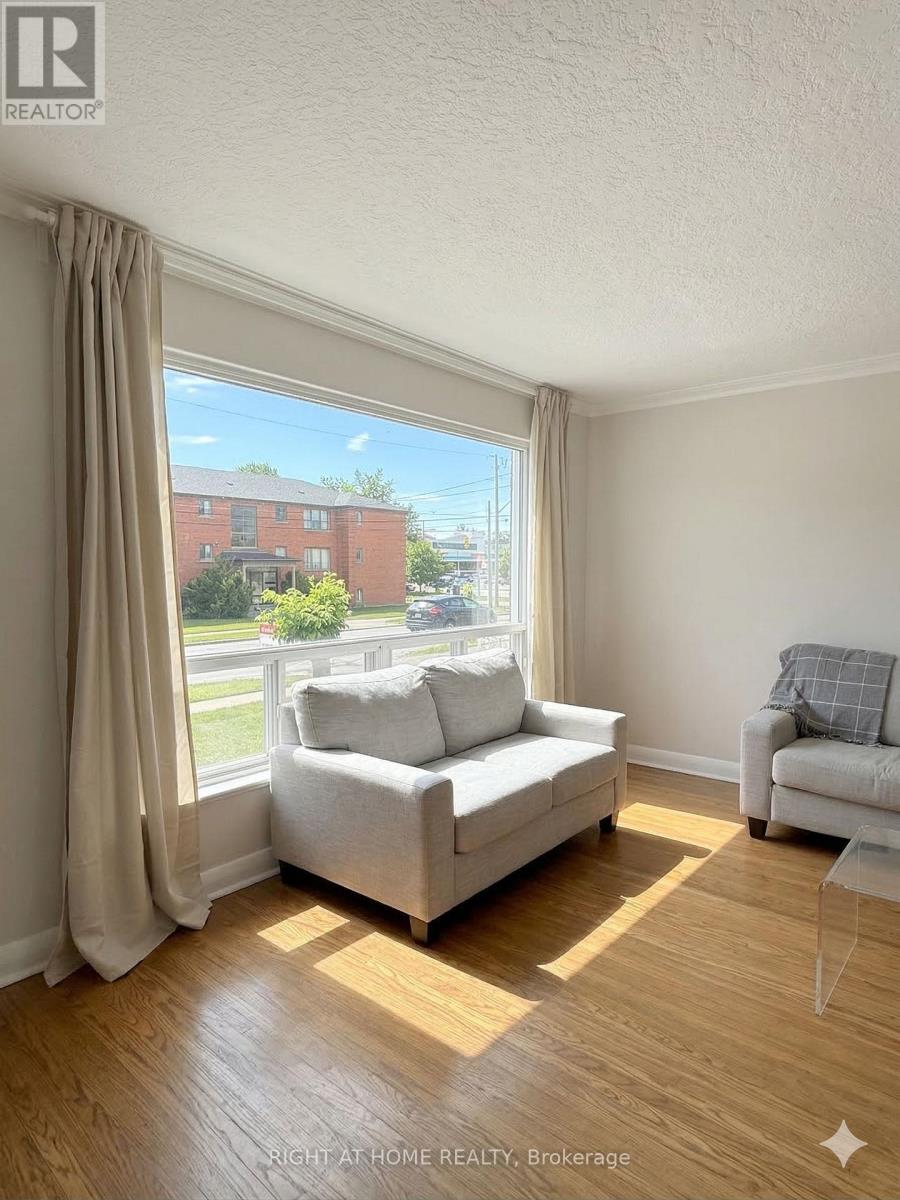 1a - 15 Arrowsmith Avenue, Toronto, Ontario  M6M 2W8 - Photo 6 - W12887720