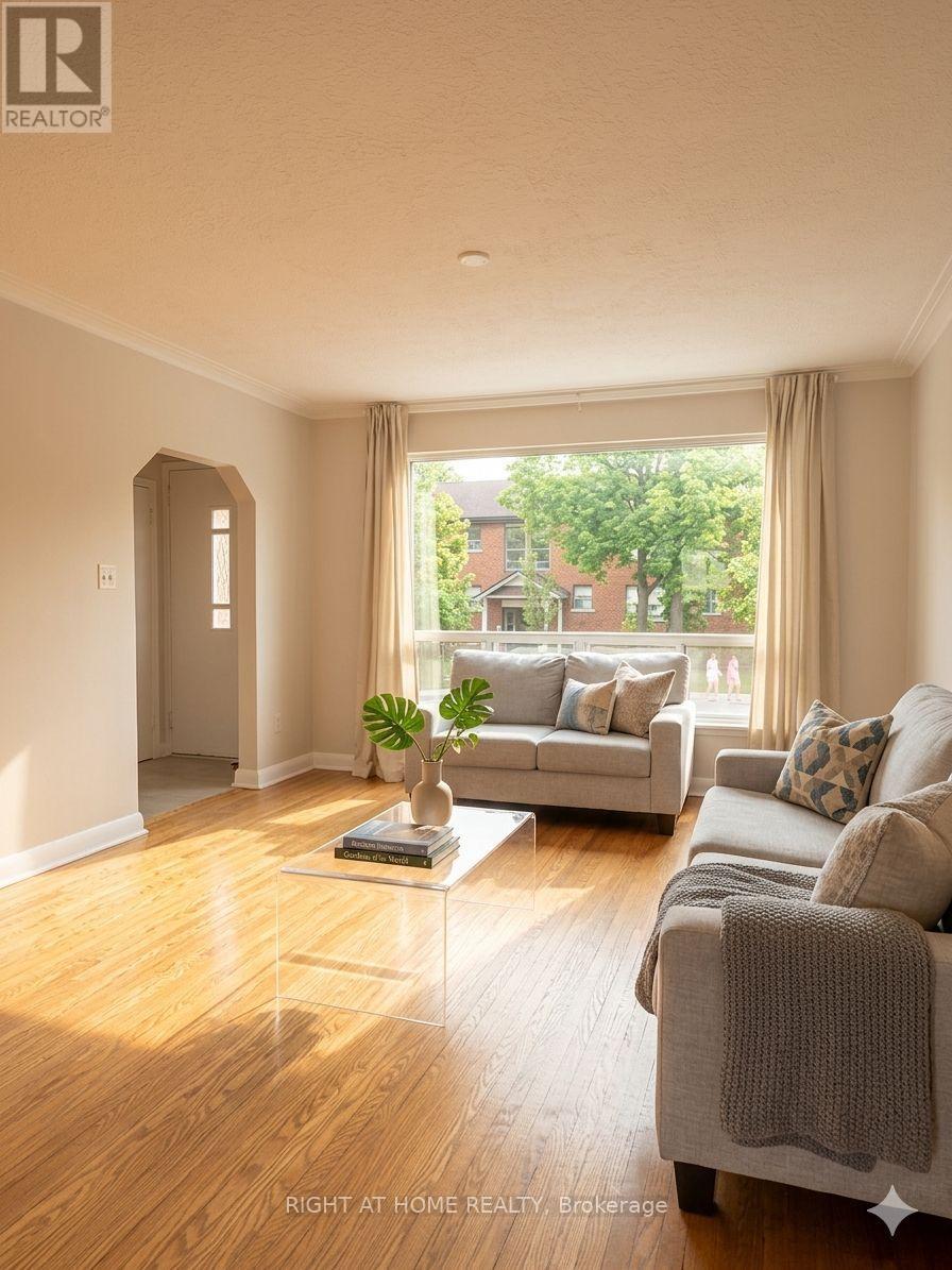 1a - 15 Arrowsmith Avenue, Toronto, Ontario  M6M 2W8 - Photo 7 - W12887720