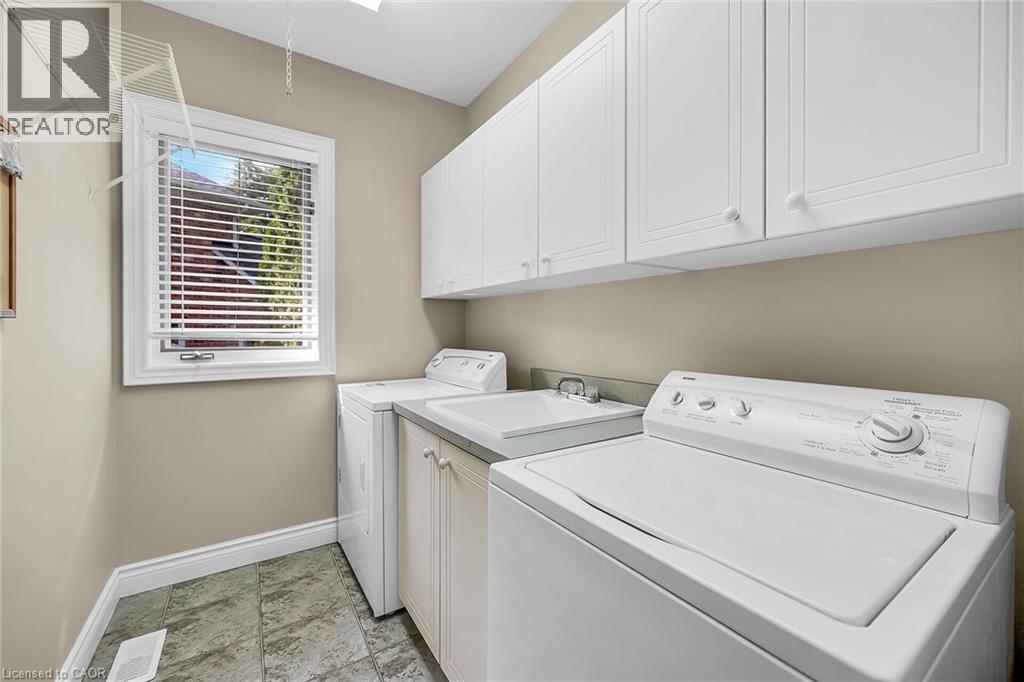 223 Greenbriar Road, Ancaster, Ontario  L9G 3V9 - Photo 13 - 40809284