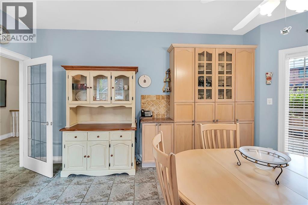 223 Greenbriar Road, Ancaster, Ontario  L9G 3V9 - Photo 12 - 40809284