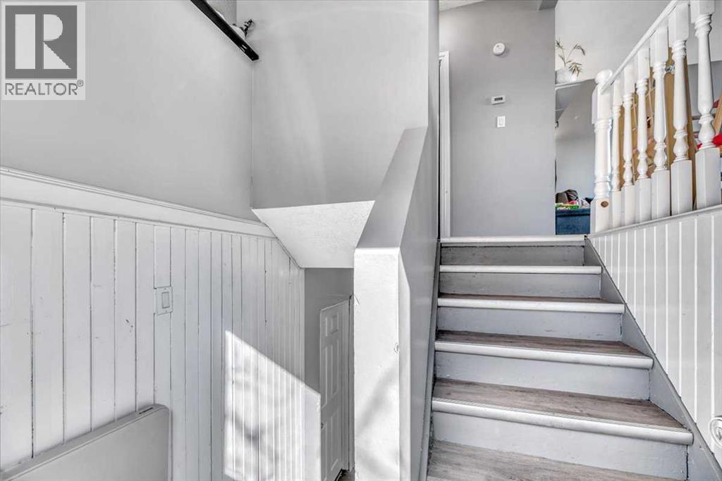 122 Bartstow Street, Carseland, Alberta  T1P 0X8 - Photo 4 - A2293315