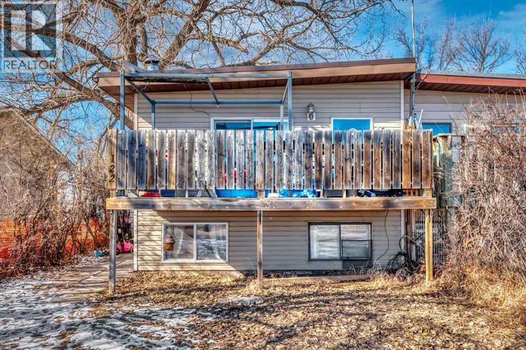 122 Bartstow Street, Carseland, Alberta  T1P 0X8 - Photo 3 - A2293315