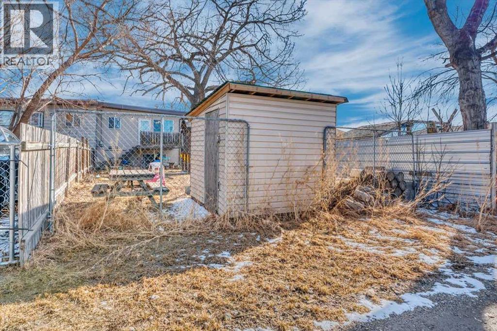 122 Bartstow Street, Carseland, Alberta  T1P 0X8 - Photo 26 - A2293315