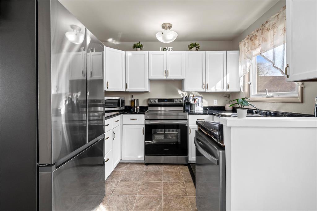 275 Rouge Road, Winnipeg, Manitoba  R3K 1J7 - Photo 8 - 202604574