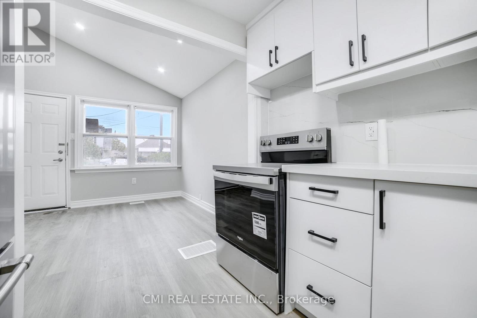 86 Adair Avenue S, Hamilton, Ontario  L8K 3S5 - Photo 11 - X12887688