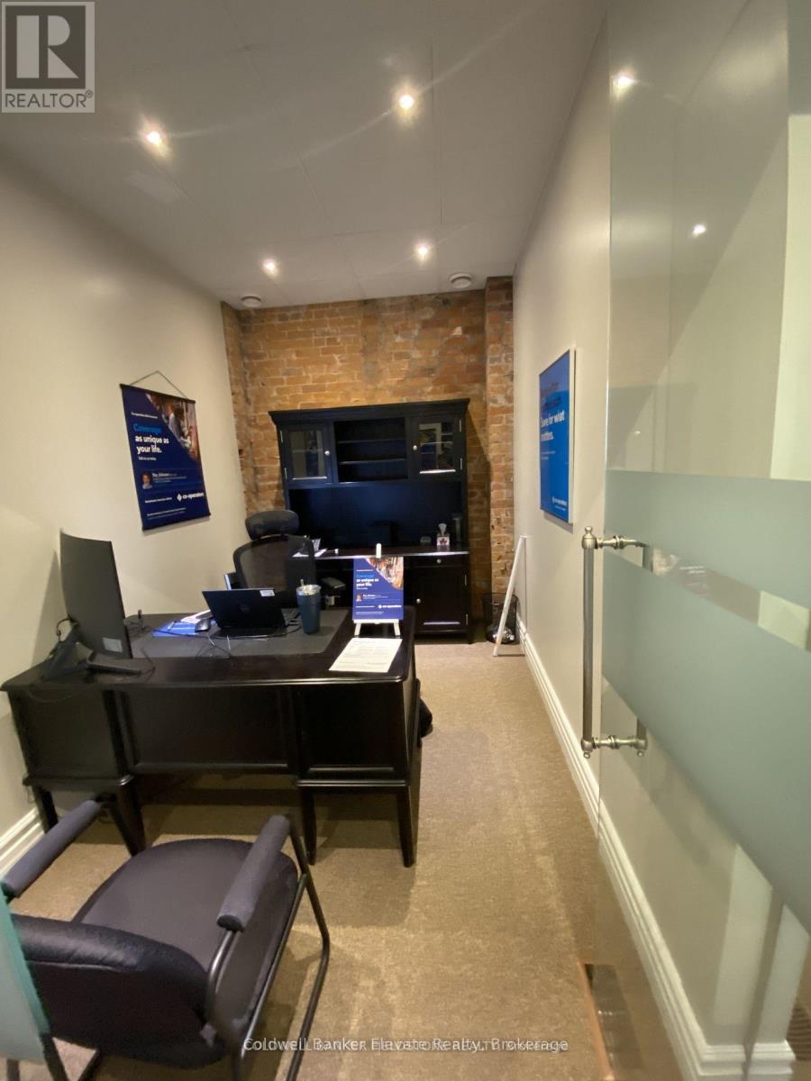 115 Main Street S, Halton Hills (Georgetown), Ontario  L7G 3H5 - Photo 17 - W12886488