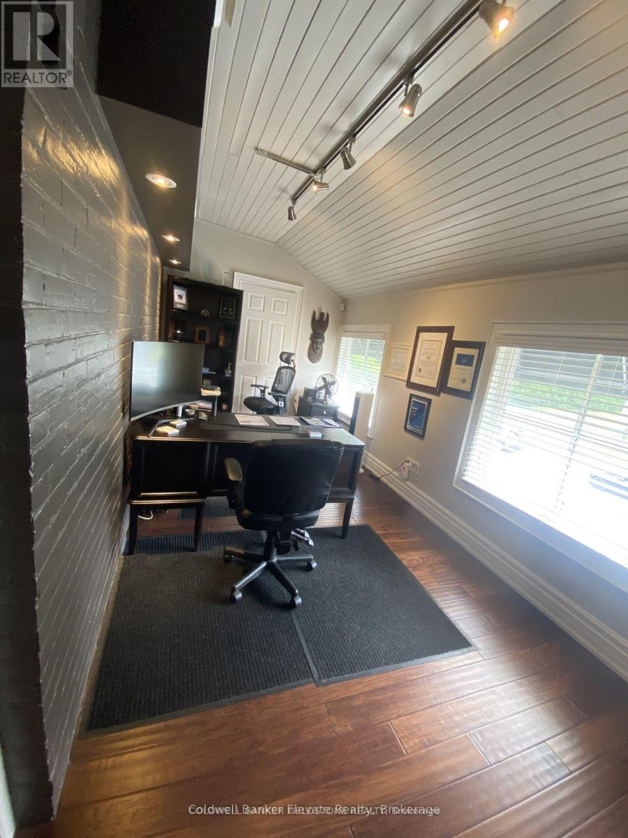 115 Main Street S, Halton Hills (Georgetown), Ontario  L7G 3H5 - Photo 19 - W12886488