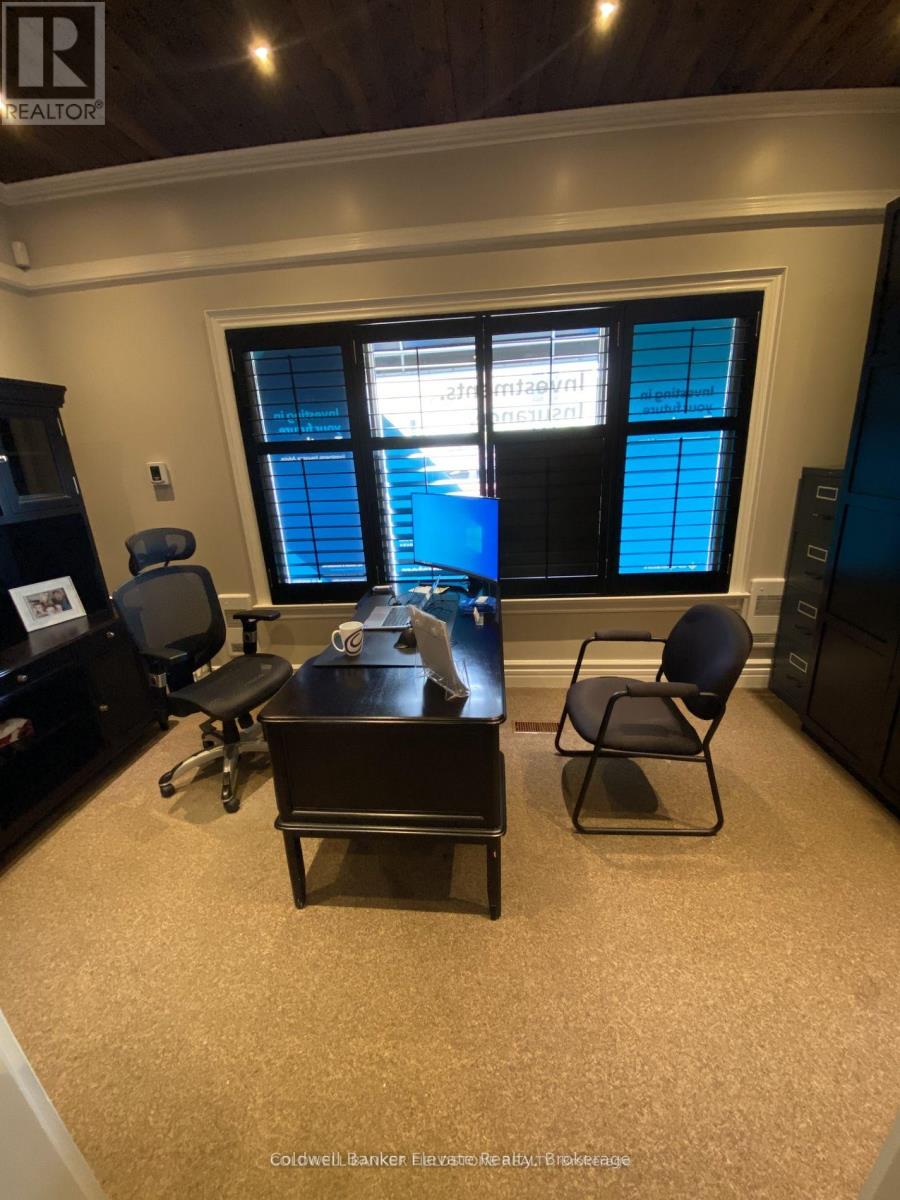 115 Main Street S, Halton Hills (Georgetown), Ontario  L7G 3H5 - Photo 12 - W12886488