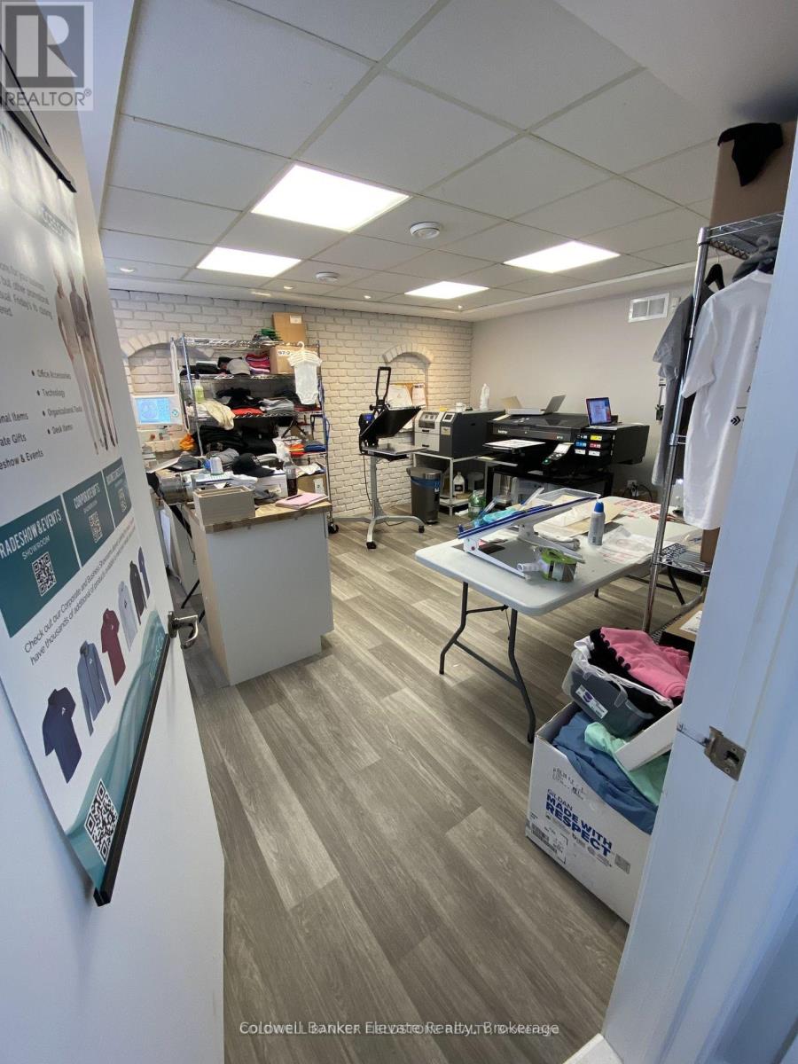 115 Main Street S, Halton Hills (Georgetown), Ontario  L7G 3H5 - Photo 6 - W12886488