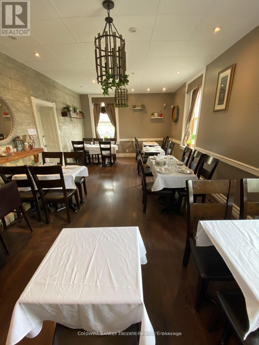 115 Main Street S, Halton Hills (Georgetown), Ontario  L7G 3H5 - Photo 5 - W12886488